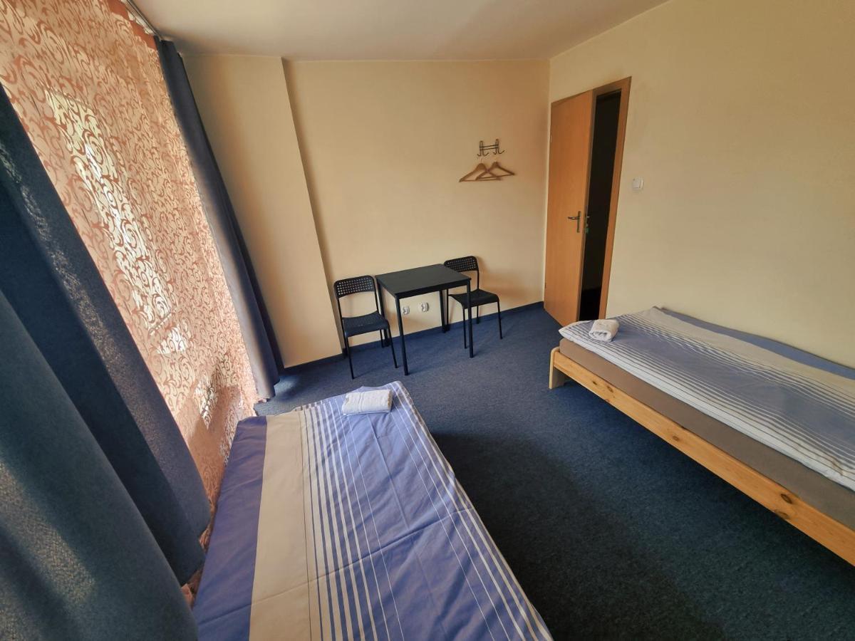 Wilanow House Hostel วอร์ซอ ภายนอก รูปภาพ